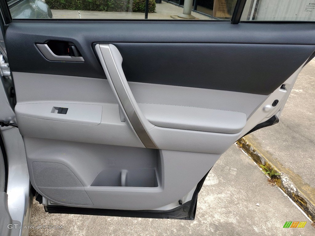 2012 Highlander SE - Classic Silver Metallic / Ash photo #28