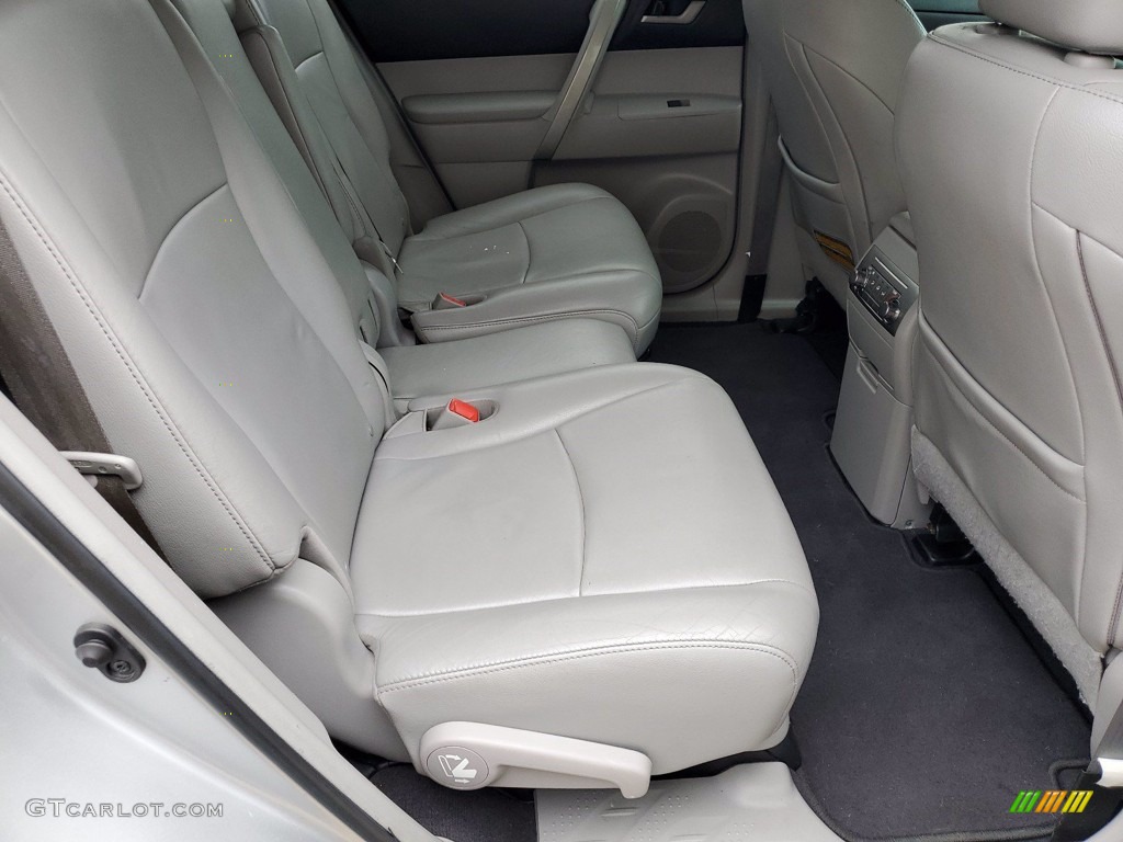 2012 Highlander SE - Classic Silver Metallic / Ash photo #29