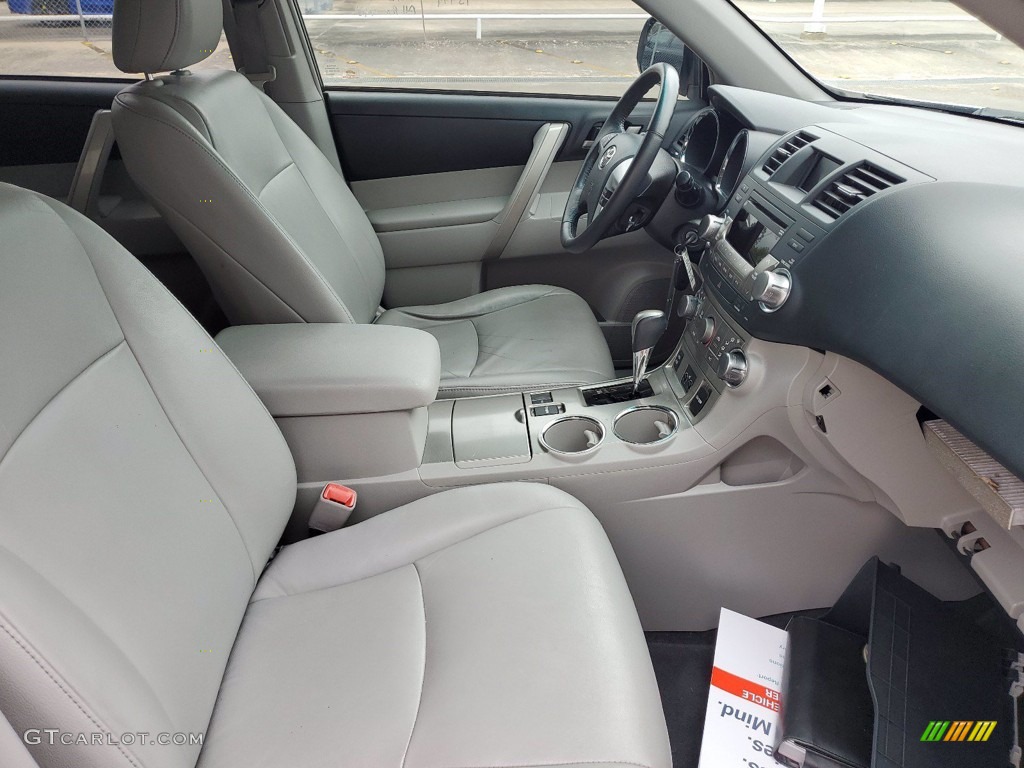 2012 Highlander SE - Classic Silver Metallic / Ash photo #32