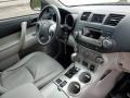 2012 Classic Silver Metallic Toyota Highlander SE  photo #33