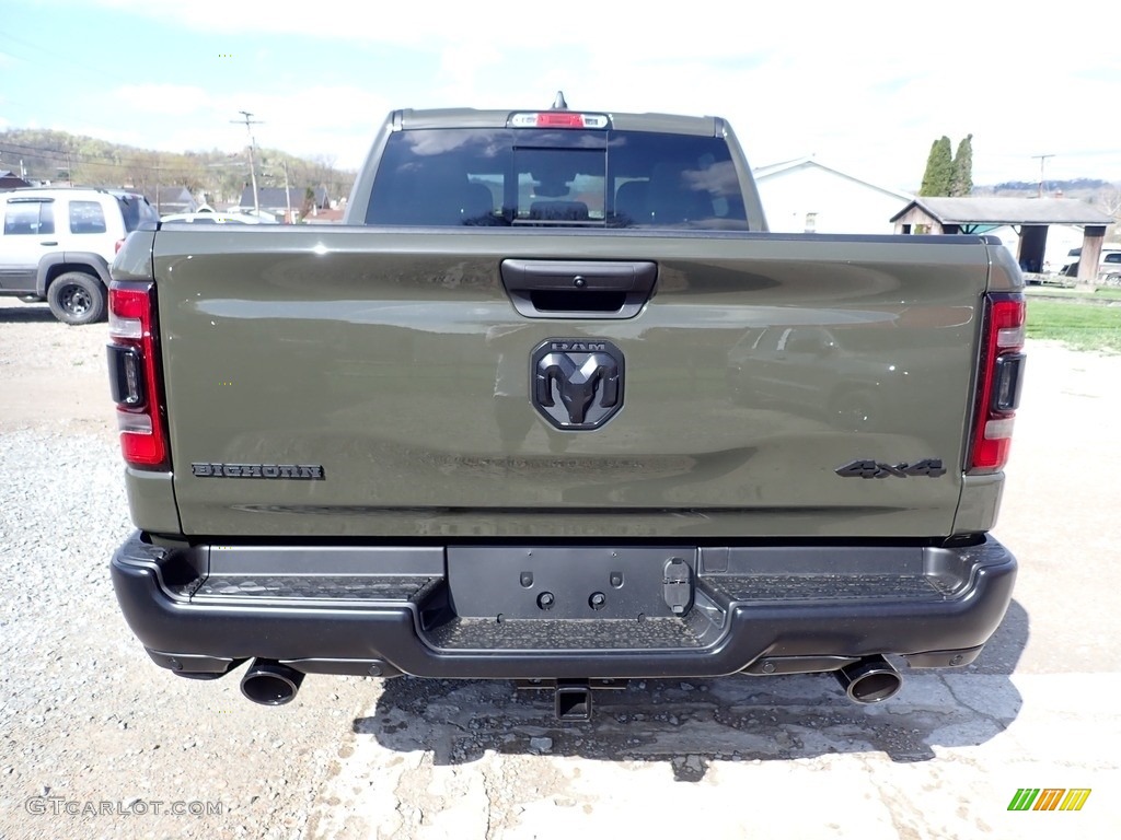2021 1500 Built to Serve Edition Crew Cab 4x4 - Tank / Black photo #4