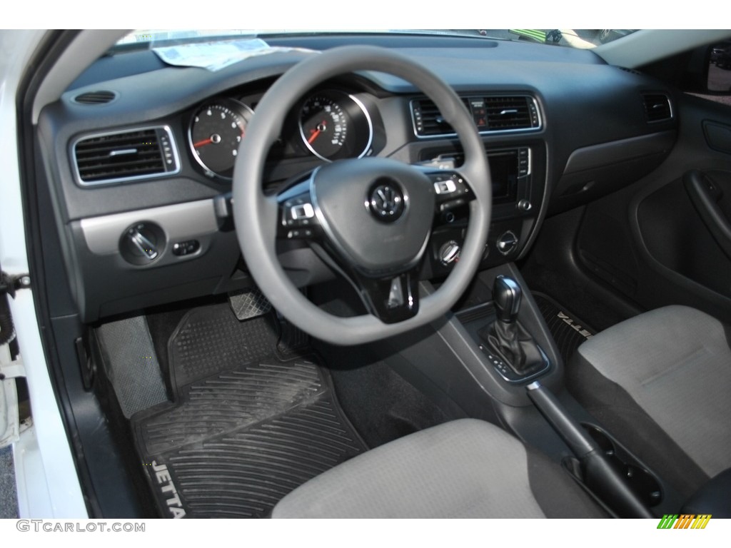 2018 Volkswagen Jetta S Dashboard Photos