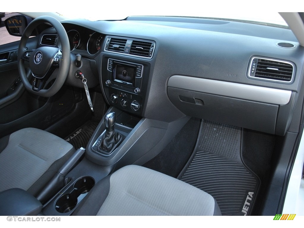 2018 Jetta S - Pure White / Black/Palladium Gray photo #16