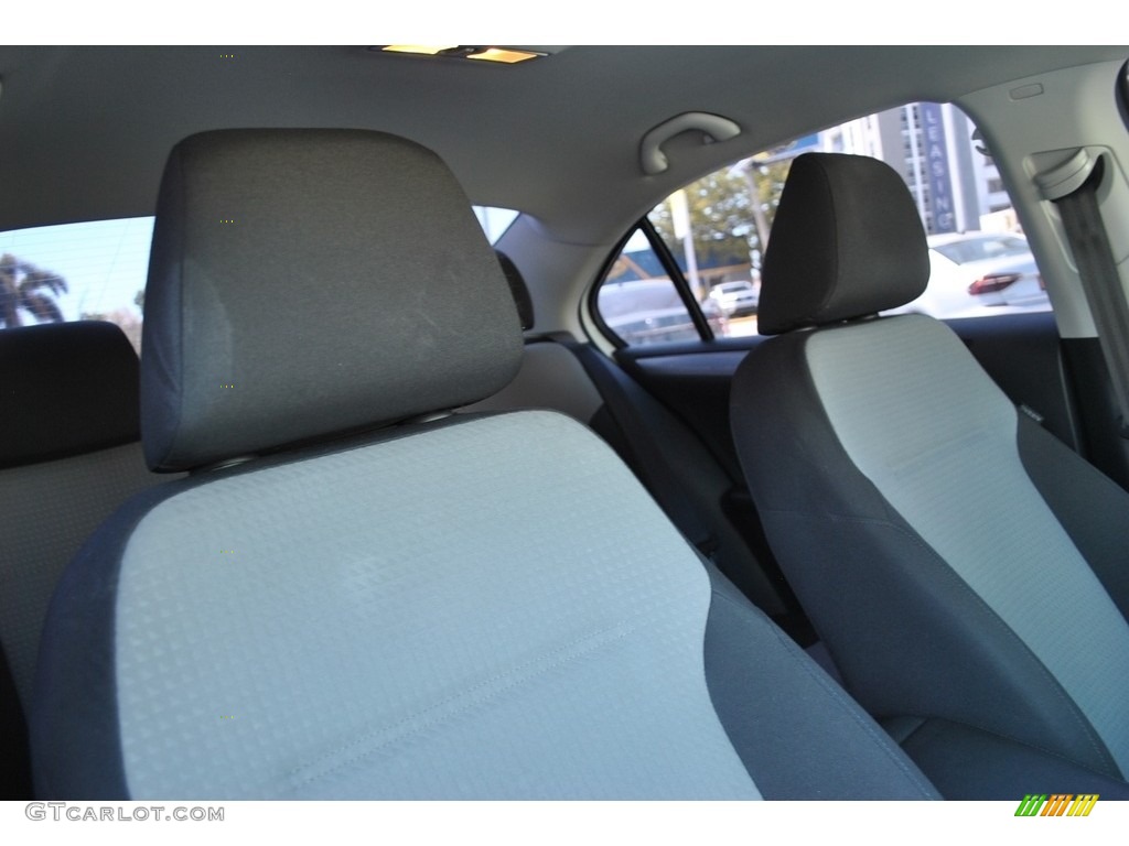 2018 Jetta S - Pure White / Black/Palladium Gray photo #18