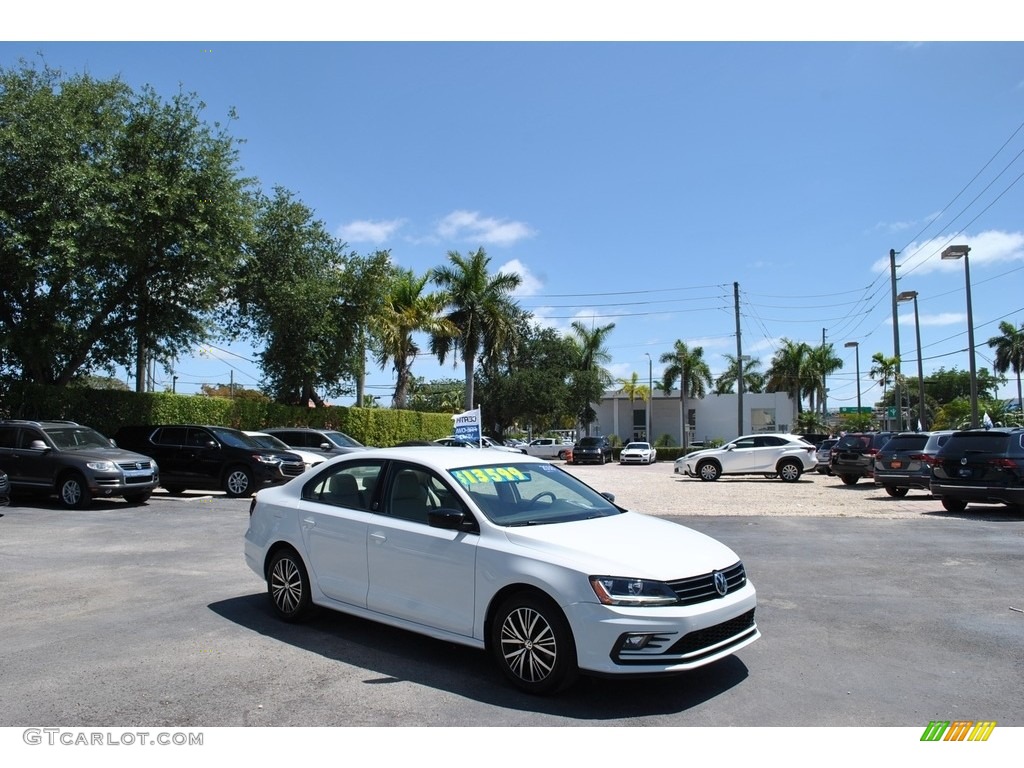 2018 Jetta Wolfsburg Edition - Pure White / Cornsilk Beige photo #1
