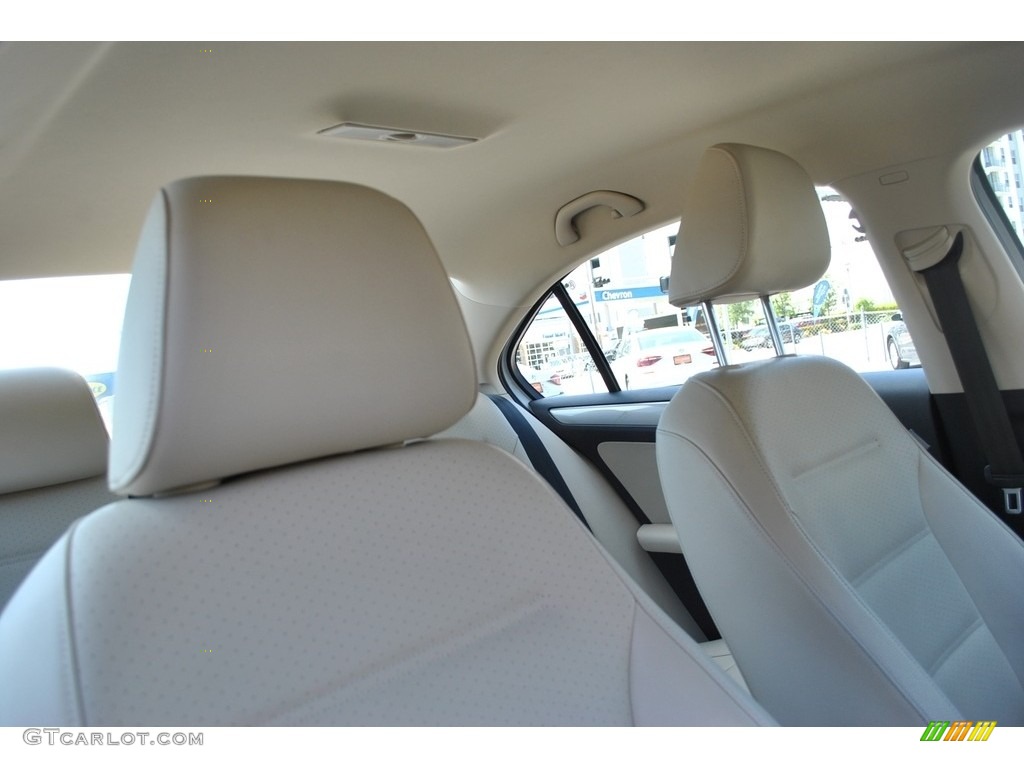 2018 Jetta Wolfsburg Edition - Pure White / Cornsilk Beige photo #18