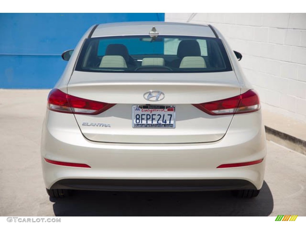 2018 Elantra SEL - Mineral Beige / Beige photo #11