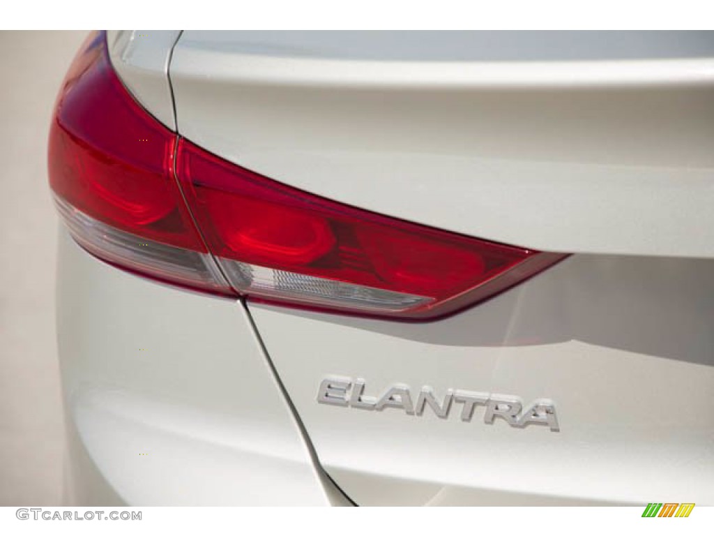 2018 Elantra SEL - Mineral Beige / Beige photo #12