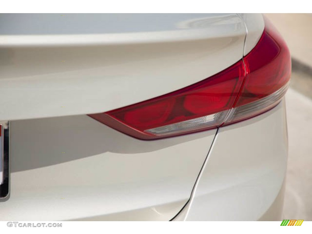 2018 Elantra SEL - Mineral Beige / Beige photo #13