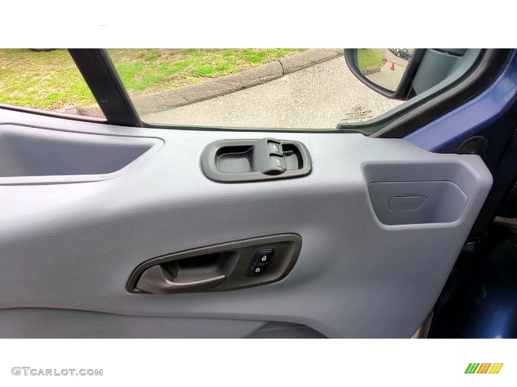 2017 Ford Transit Wagon XL Door Panel Photos