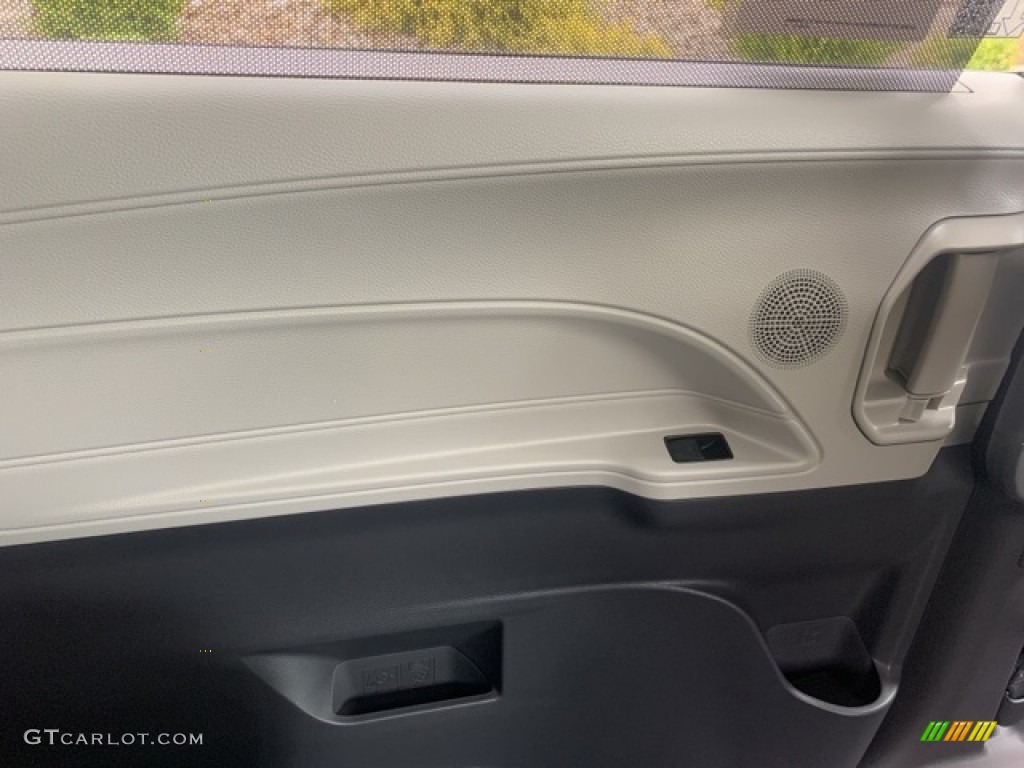 2021 Sienna XLE AWD Hybrid - Blueprint / Graphite photo #26