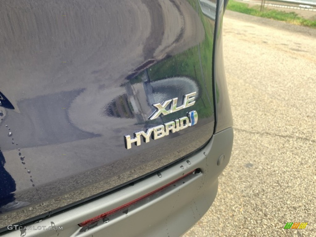 2021 Sienna XLE AWD Hybrid - Blueprint / Graphite photo #32