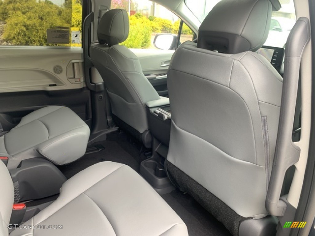 2021 Sienna XLE AWD Hybrid - Blueprint / Graphite photo #35