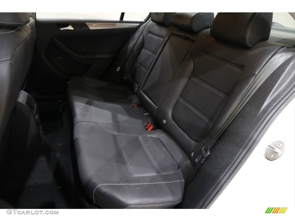 2018 Jetta SE - Pure White / Titan Black photo #15