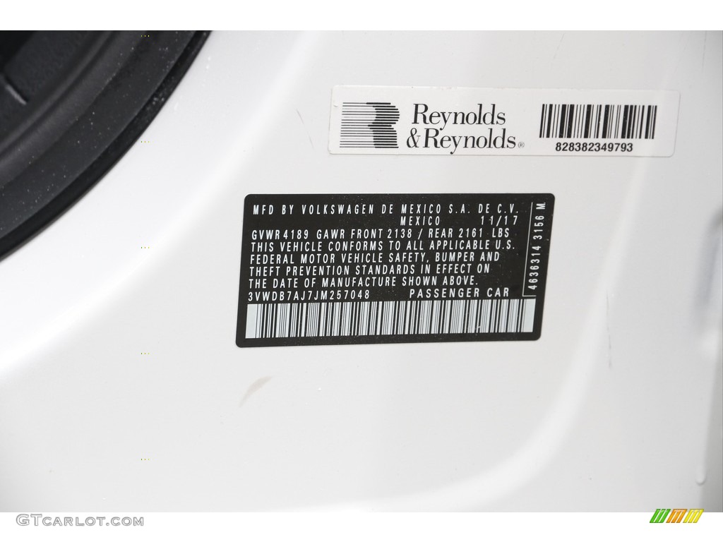 2018 Jetta SE - Pure White / Titan Black photo #18