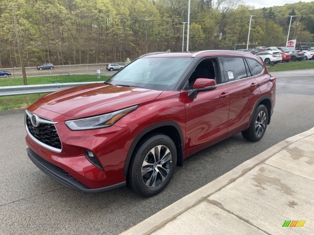 2021 Highlander XLE AWD - Ruby Flare Pearl / Black photo #13