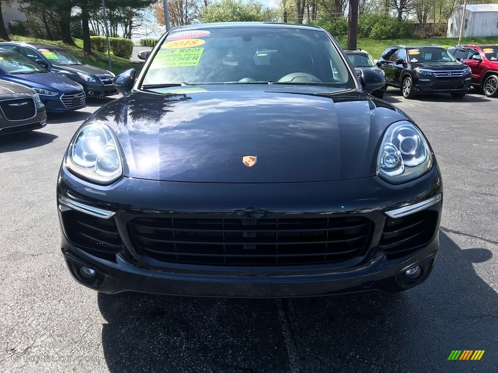 2018 Cayenne  - Moonlight Blue Metallic / Black photo #3