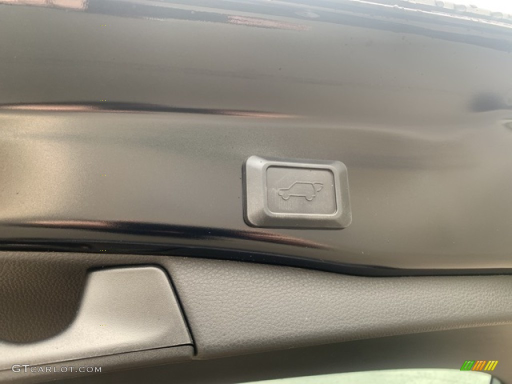 2021 RAV4 XLE Premium AWD - Midnight Black Metallic / Black photo #31