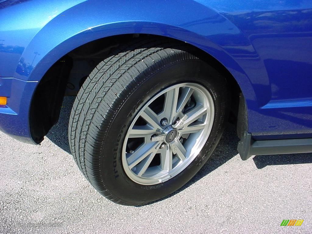 2006 Mustang V6 Premium Convertible - Vista Blue Metallic / Dark Charcoal photo #15