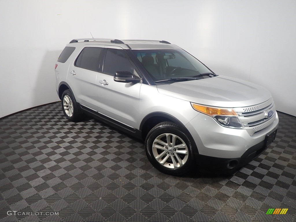 2012 Explorer XLT 4WD - Ingot Silver Metallic / Charcoal Black photo #2