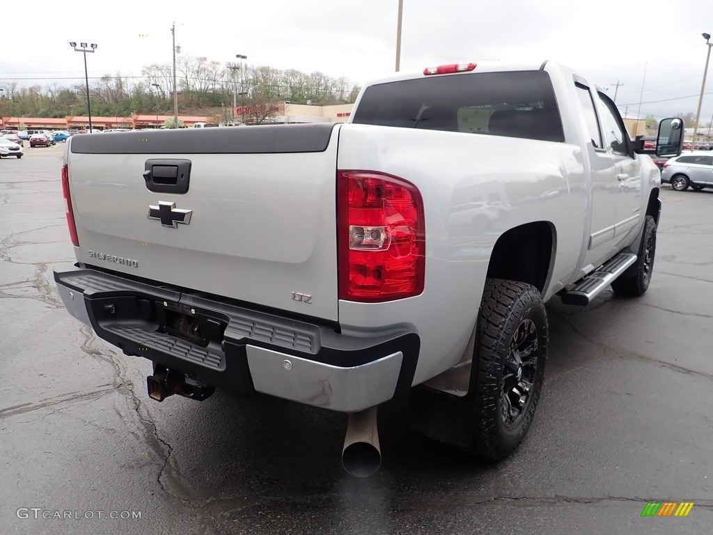 2011 Silverado 2500HD LTZ Extended Cab 4x4 - Sheer Silver Metallic / Ebony photo #7