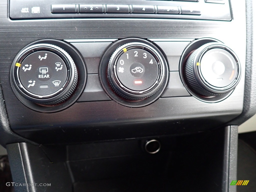 2014 XV Crosstrek 2.0i Premium - Satin White Pearl / Ivory photo #28