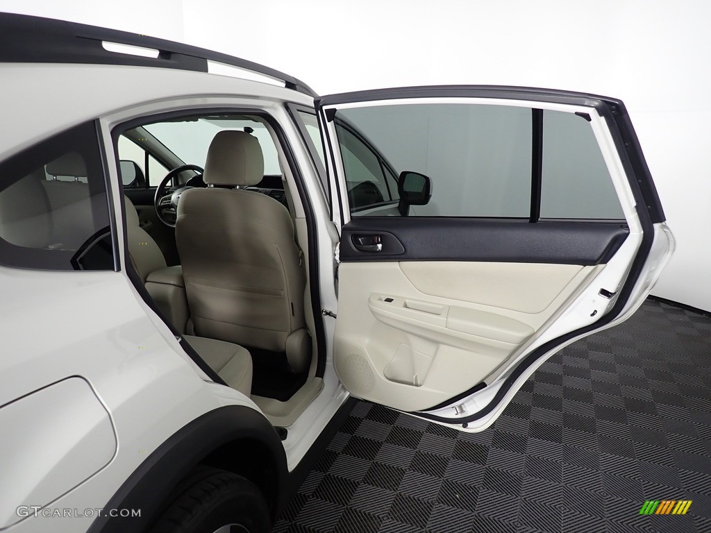 2014 XV Crosstrek 2.0i Premium - Satin White Pearl / Ivory photo #36