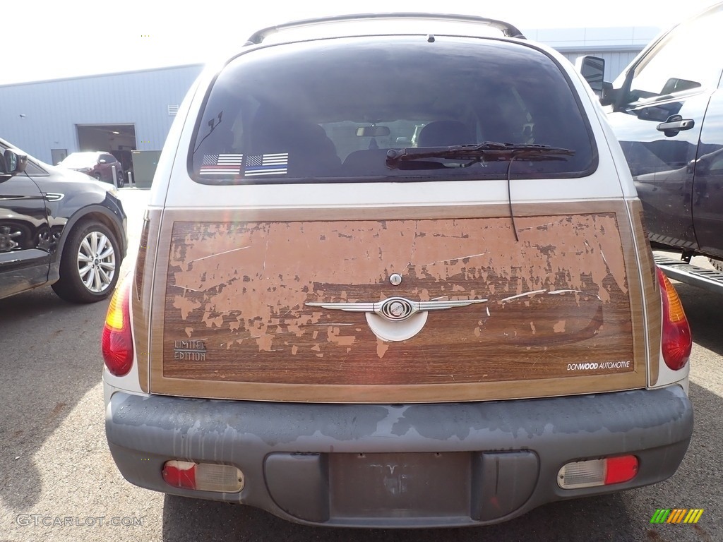 2002 PT Cruiser Limited - Stone White / Taupe photo #11