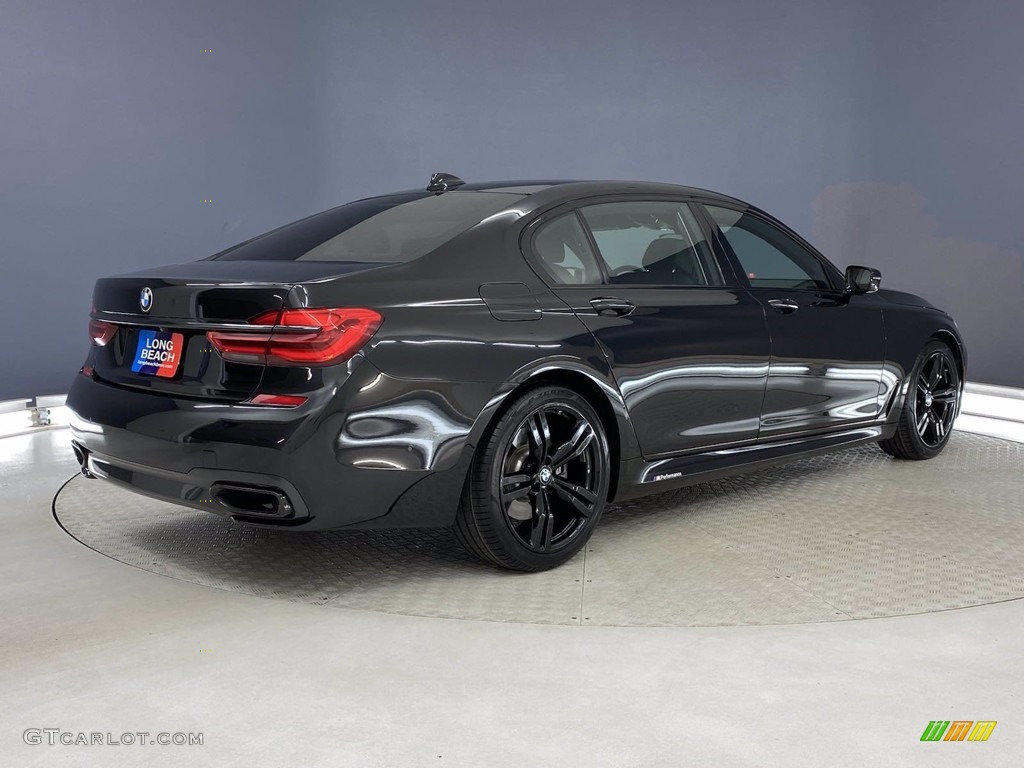 2018 7 Series 740i Sedan - Black Sapphire Metallic / Black photo #5