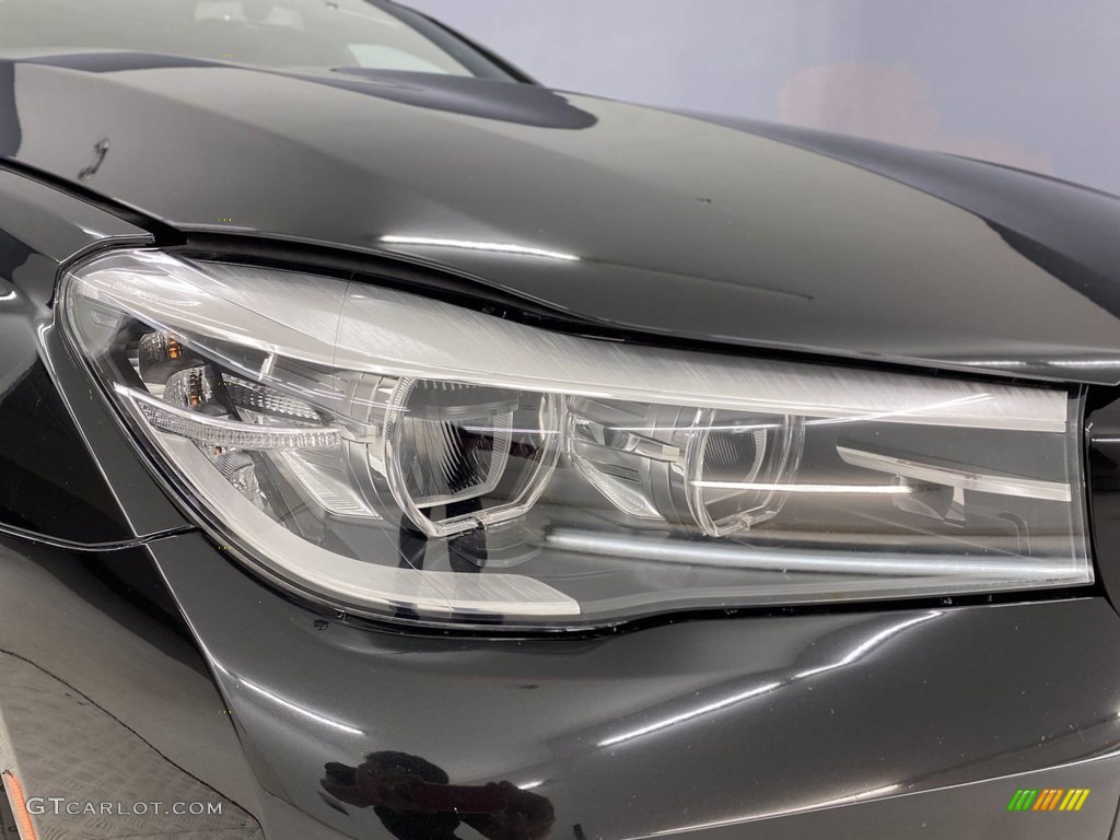 2018 7 Series 740i Sedan - Black Sapphire Metallic / Black photo #7