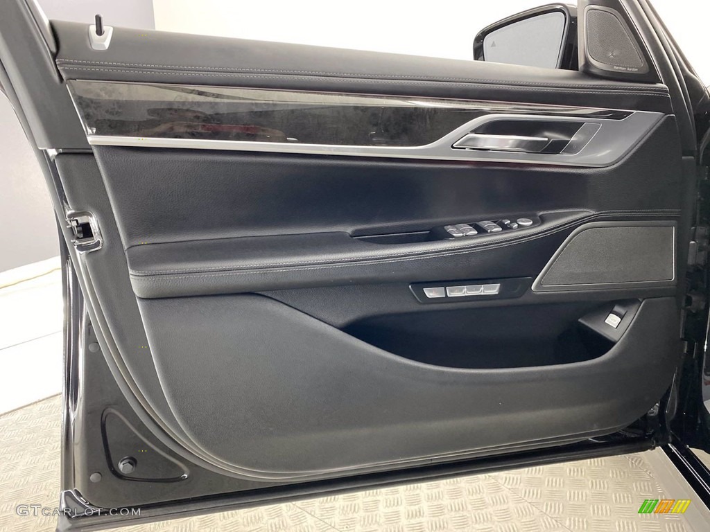 2018 7 Series 740i Sedan - Black Sapphire Metallic / Black photo #12