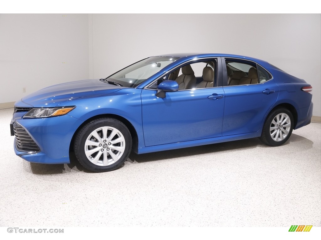 2019 Camry LE - Blue Streak Metallic / Macadamia photo #3