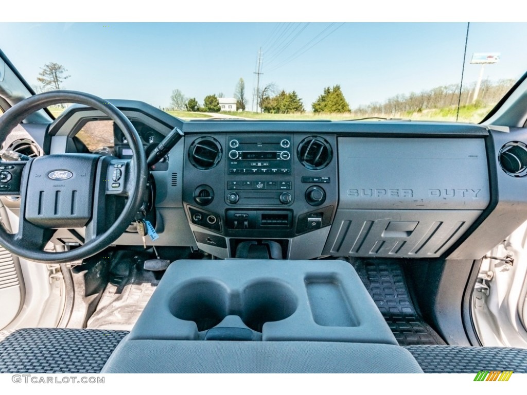 2015 Ford F250 Super Duty XL Super Cab Steel Dashboard Photo #141666891