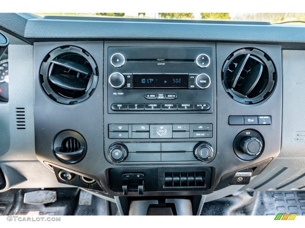 2015 Ford F250 Super Duty XL Super Cab Controls Photos