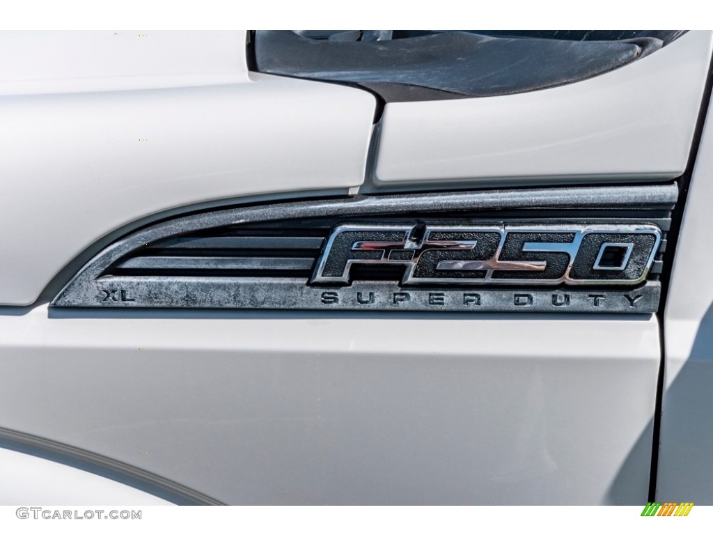 2015 Ford F250 Super Duty XL Super Cab Marks and Logos Photo #141667119