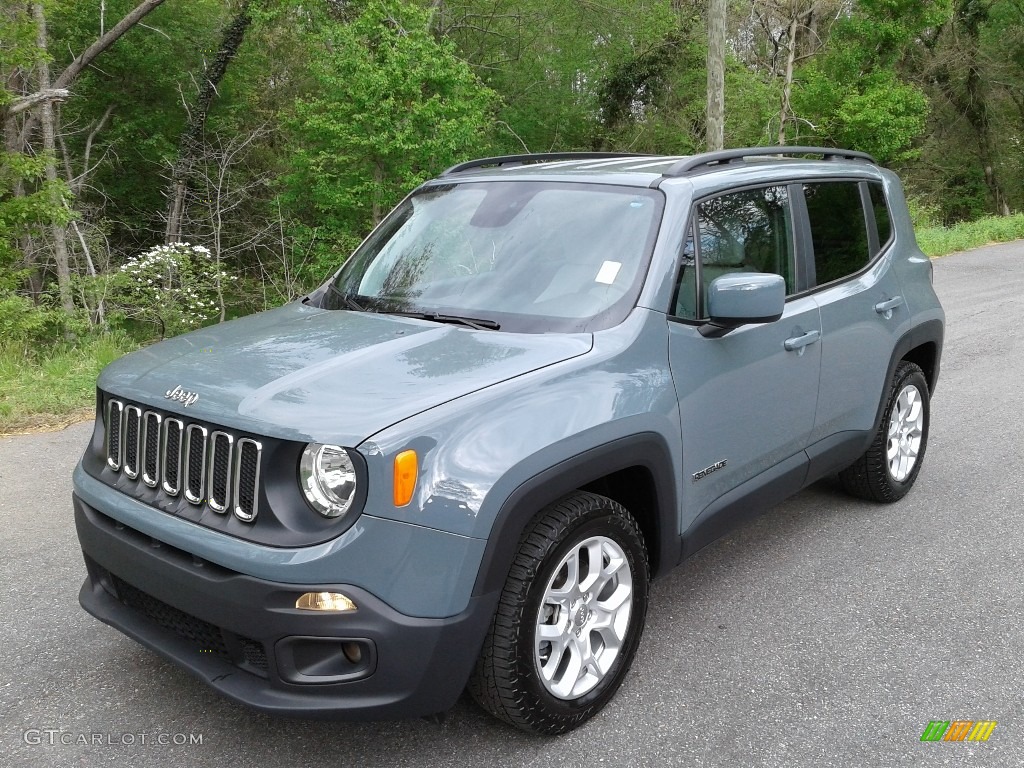 2018 Renegade Latitude - Anvil / Black photo #2