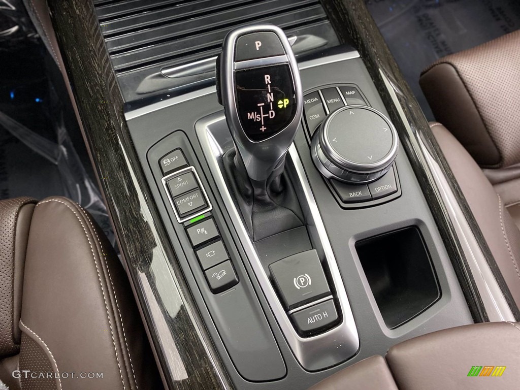 2018 BMW X5 xDrive35d Transmission Photos