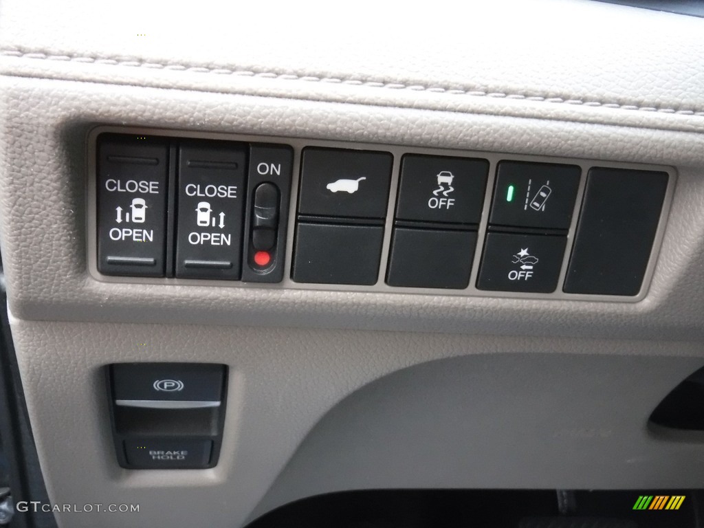 2018 Odyssey EX-L - Forest Mist Metallic / Beige photo #14