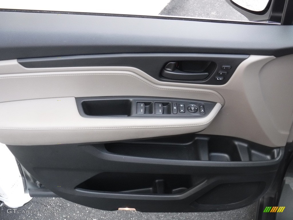 2018 Odyssey EX-L - Forest Mist Metallic / Beige photo #15