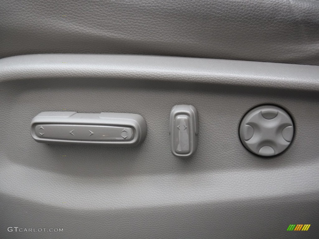 2018 Odyssey EX-L - Forest Mist Metallic / Beige photo #17