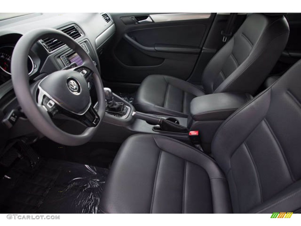 Titan Black Interior 2018 Volkswagen Jetta SE Photo #141670506