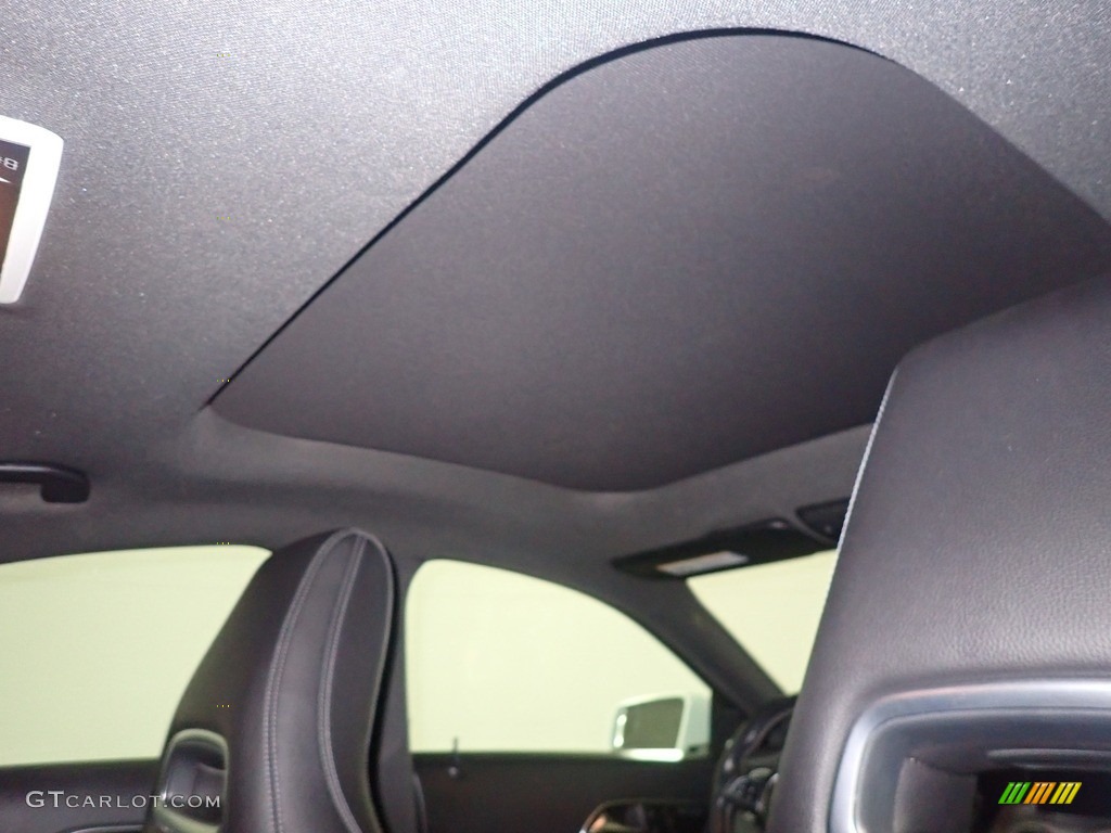 2016 CLA 250 4Matic - Cirrus White / Black photo #2