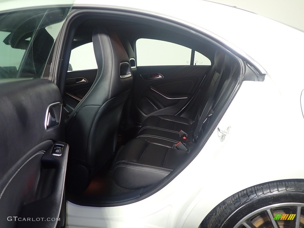2016 CLA 250 4Matic - Cirrus White / Black photo #39