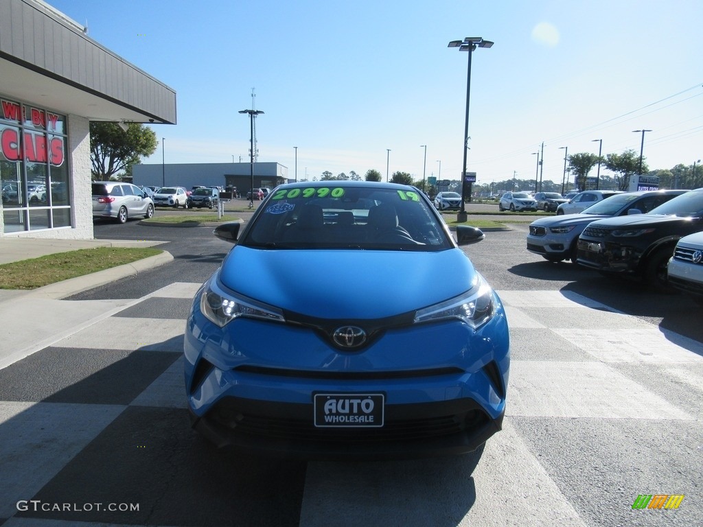 2019 C-HR XLE - Blue Flame / Black photo #2