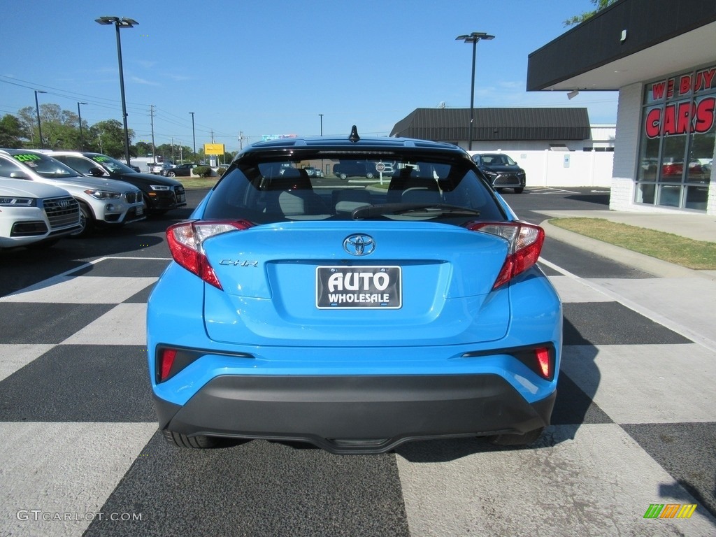 2019 C-HR XLE - Blue Flame / Black photo #4