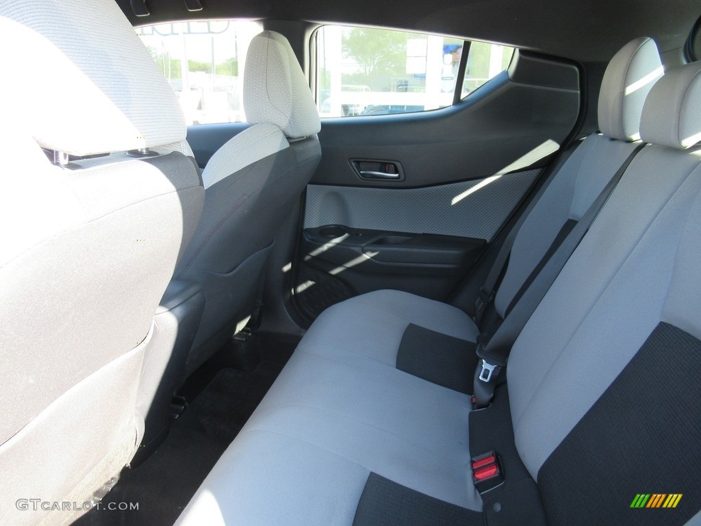 2019 C-HR XLE - Blue Flame / Black photo #11