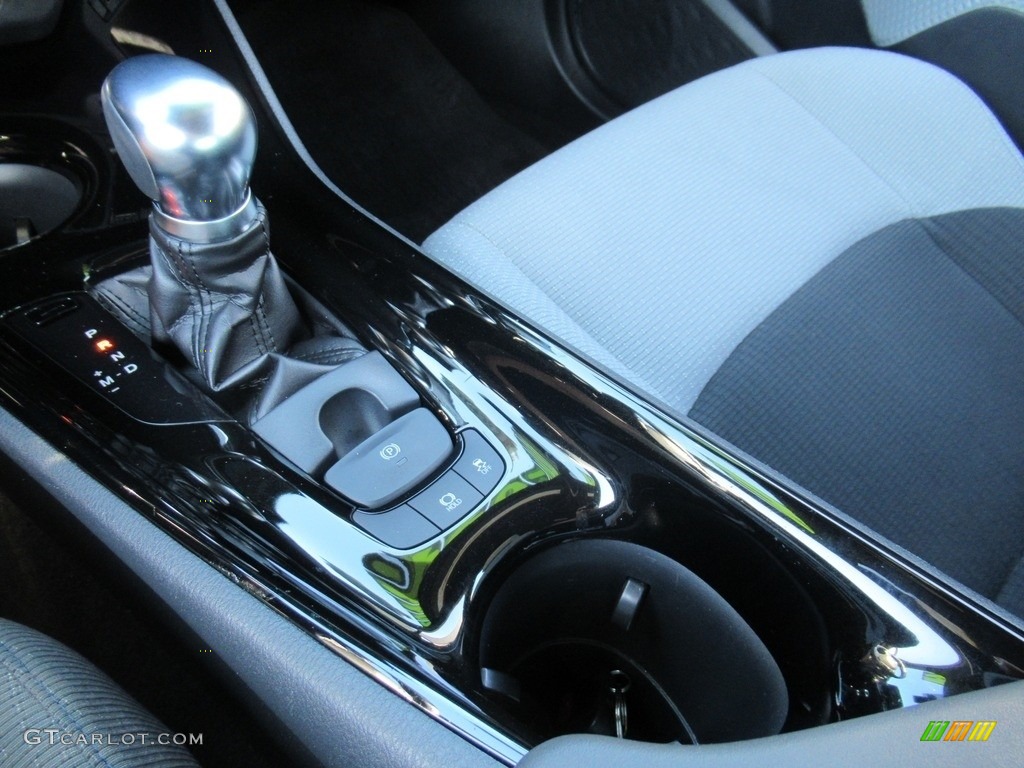 2019 C-HR XLE - Blue Flame / Black photo #19
