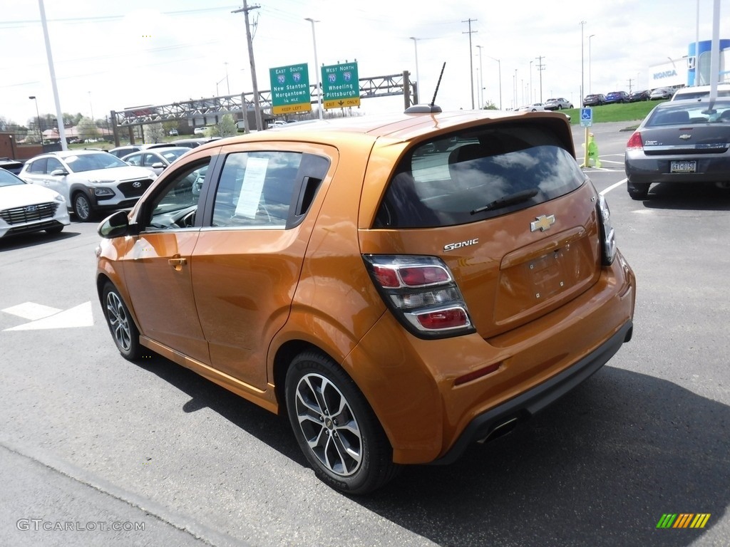2017 Sonic LT Hatchback - Orange Burst Metallic / Jet Black photo #7