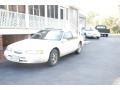 White Opalescent - Thunderbird LX Photo No. 2