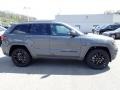 Sting-Gray - Grand Cherokee Laredo 4x4 Photo No. 7